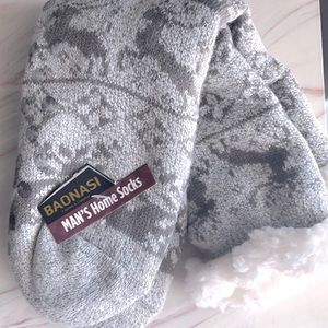 NWT Men’s Cozy Slipper Socks! 🧦 ❄️